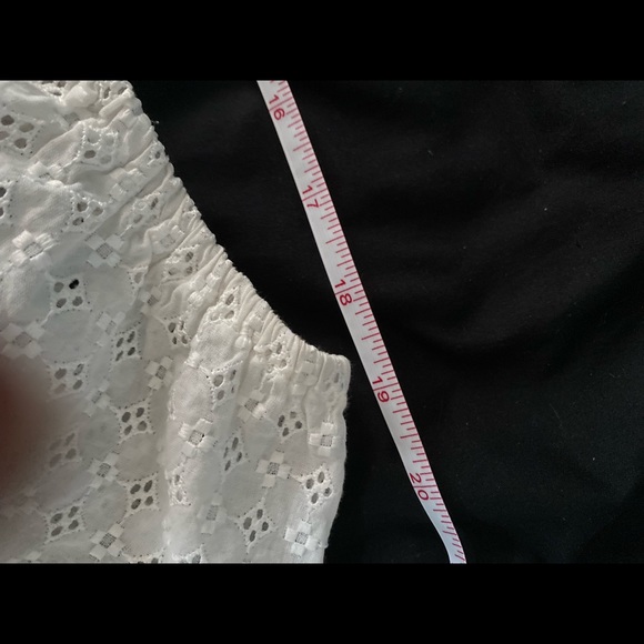 Express White Eyelet Ruffle Top - Picture 3 of 9